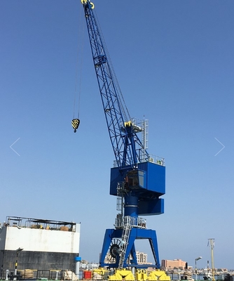 造船 修理 用 の 造船 場 港 クラン 容量 と 安全 性 が 高く